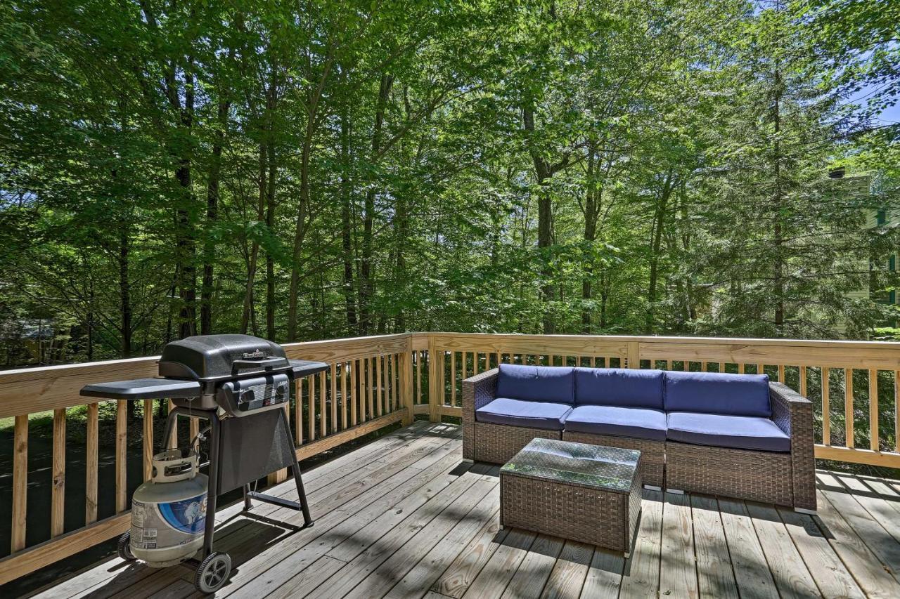 Bear Den Rustic Pocono Lake Home With Game Room! Exteriör bild