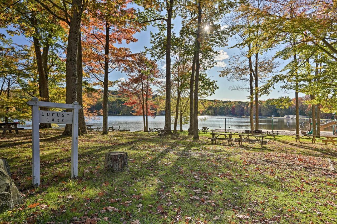 Bear Den Rustic Pocono Lake Home With Game Room! Exteriör bild