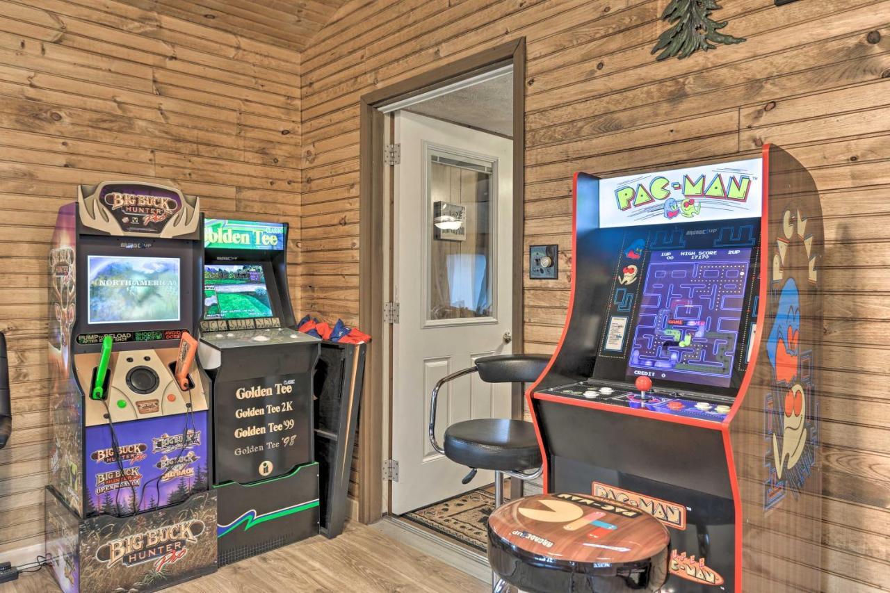 Bear Den Rustic Pocono Lake Home With Game Room! Exteriör bild