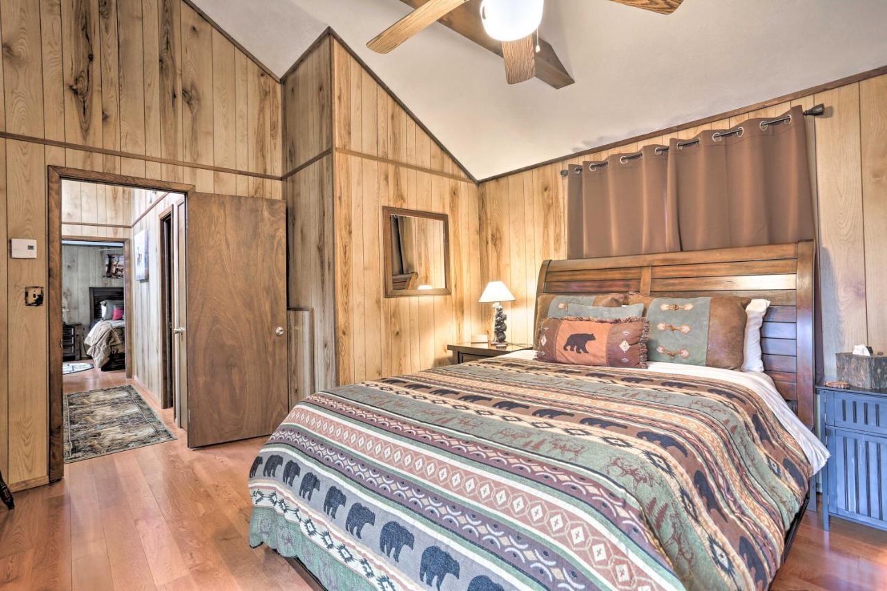 Bear Den Rustic Pocono Lake Home With Game Room! Exteriör bild