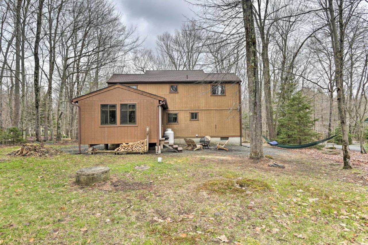 Bear Den Rustic Pocono Lake Home With Game Room! Exteriör bild